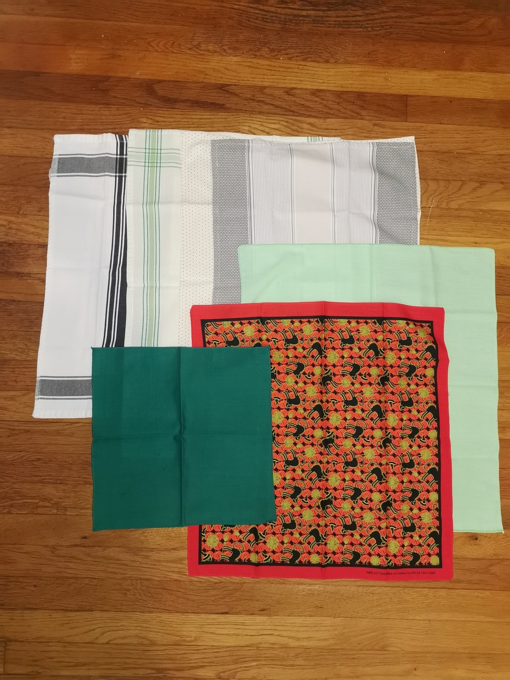 Lot of 7 Assorted Kitchen Linens - Kitchen Towels, handkerchiefs, etc.